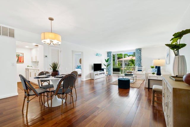 2 of 16 - 354 Chilean Avenue #3e, Palm Beach, FL
