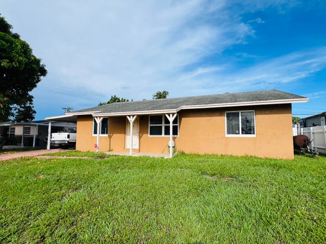 1 of 22 - 857 Scott Dr, West Palm Beach, FL