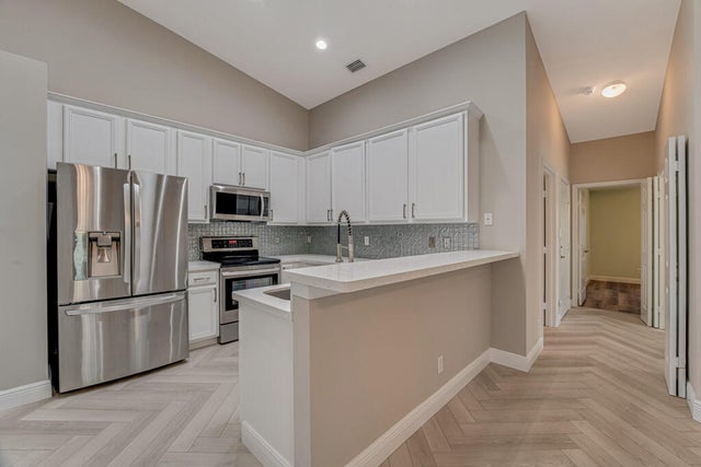 3 of 96 - 8592 Logia Cir, Boynton Beach, FL