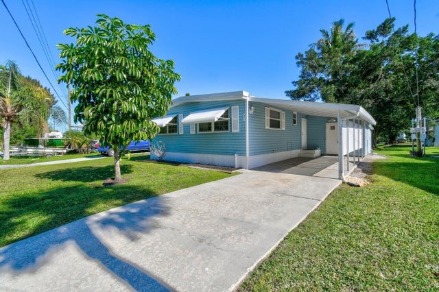 2 of 14 - 24 Se Fork Ter, Stuart, FL