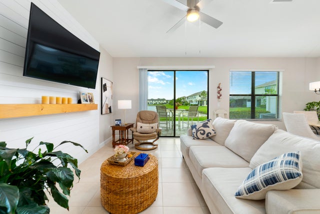 3 of 47 - 10134 W Villa Cir, Vero Beach, FL