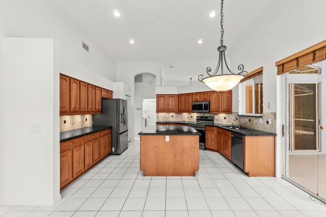 4 of 24 - 10111 Umberland Pl, Boca Raton, FL