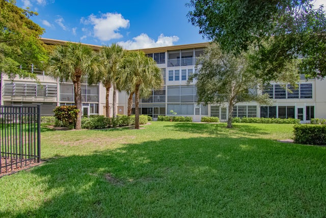 2 of 17 - 2301 Lucaya Lane #m3, Coconut Creek, FL
