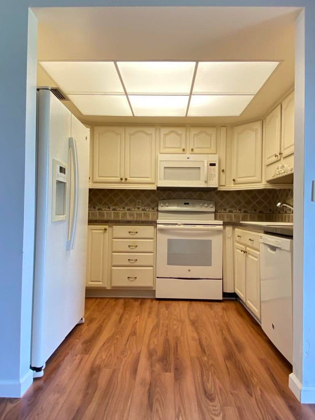 4 of 19 - 4273 Oak Terrace Drive, Greenacres, FL