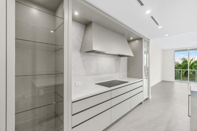 5 of 54 - 220 Se Mizner Blvd #409, Boca Raton, FL