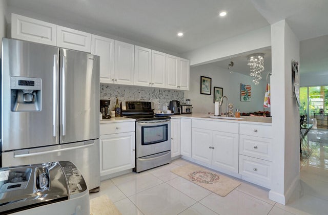 4 of 26 - 130 Lake Meryl Drive #226, West Palm Beach, FL