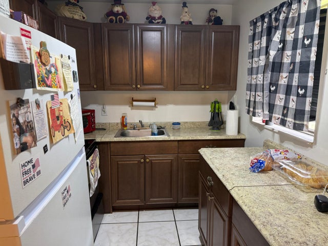 1 of 12 - 37 Waltham B, West Palm Beach, FL