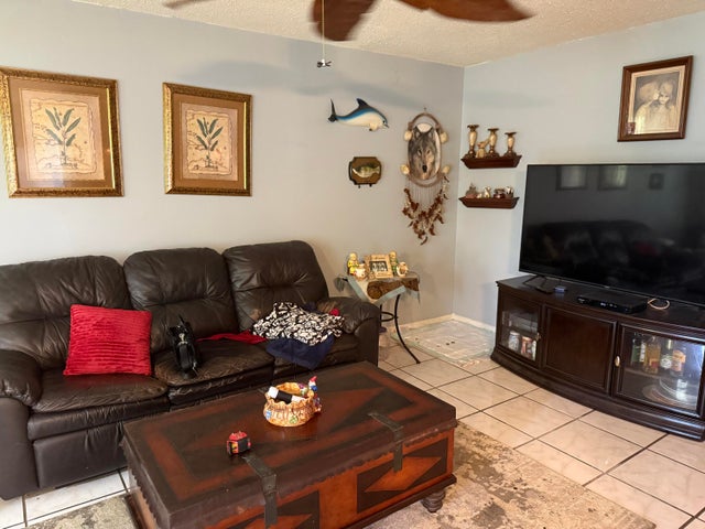 3 of 12 - 37 Waltham B, West Palm Beach, FL