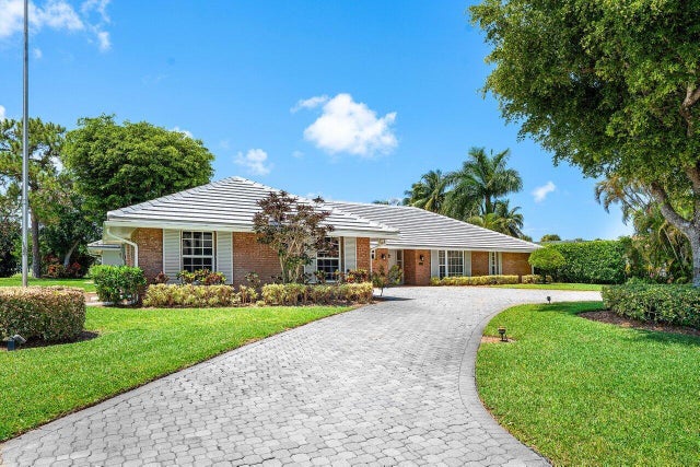3 of 35 - 489 S Country Club Drive, Atlantis, FL