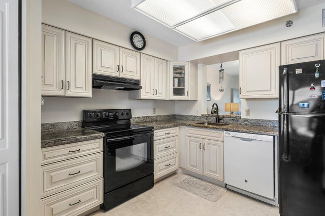 2 of 28 - 14575 Bonaire Boulevard #304, Delray Beach, FL