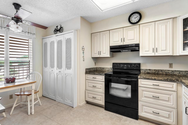 3 of 28 - 14575 Bonaire Boulevard #304, Delray Beach, FL