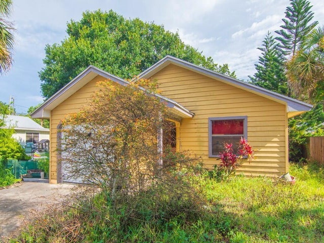 1 of 14 - 3625 2nd Lane, Vero Beach, FL