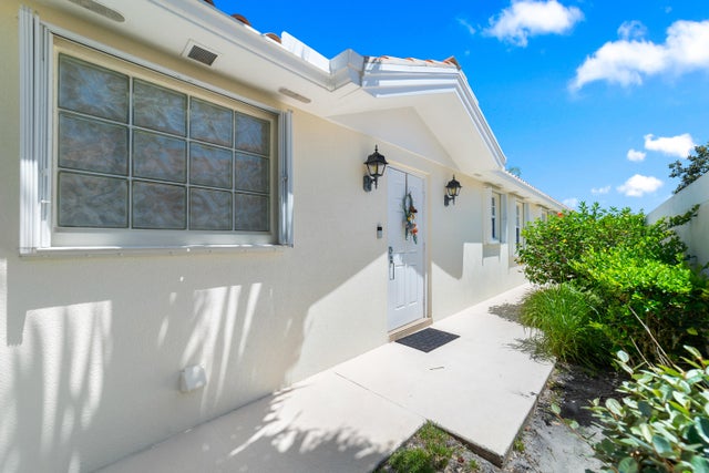 2 of 32 - 1056 Sw Balmoral Trace, Stuart, FL