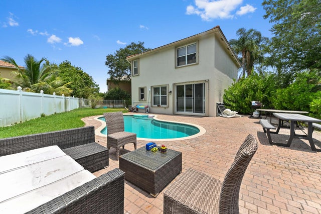 2 of 35 - 561 Peppergrass Run, Royal Palm Beach, FL