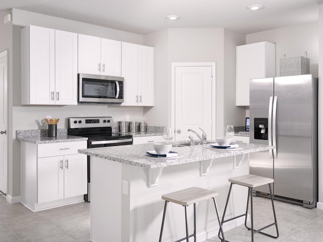 3 of 8 - 522 Salisbury Cir, Fort Pierce, FL