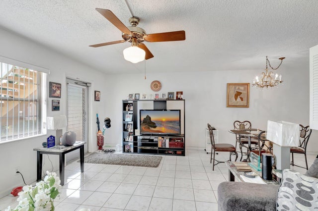 2 of 13 - 210 Chatham K, West Palm Beach, FL