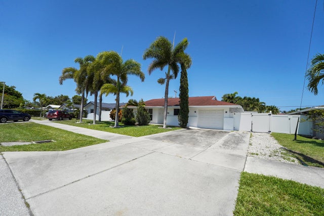 2 of 63 - 600 Nw 12th Avenue, Boca Raton, FL