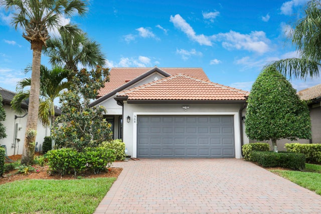 2 of 35 - 568 Se Monet Drive, Port Saint Lucie, FL
