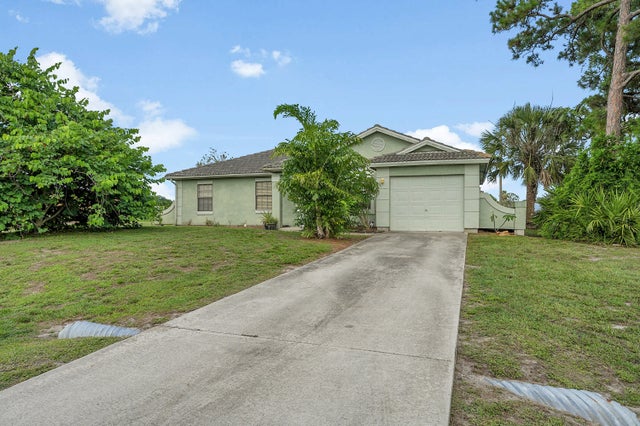 2 of 39 - 2849 Sw Pierson Rd, Port Saint Lucie, FL