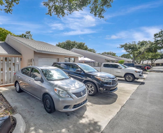 3 of 35 - 5171 Glencove Lane, West Palm Beach, FL