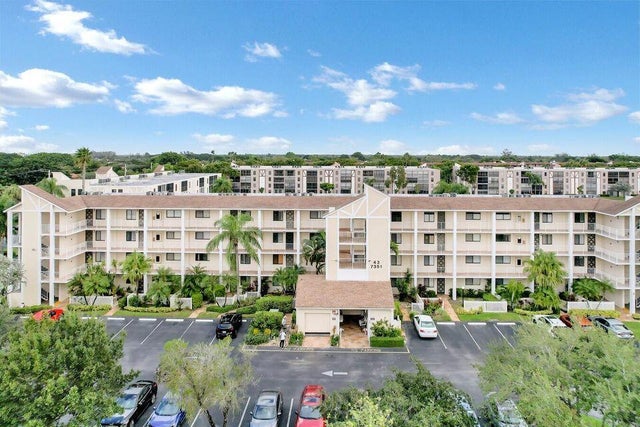 1 of 90 - 7351 Kinghurst Drive #108, Delray Beach, FL