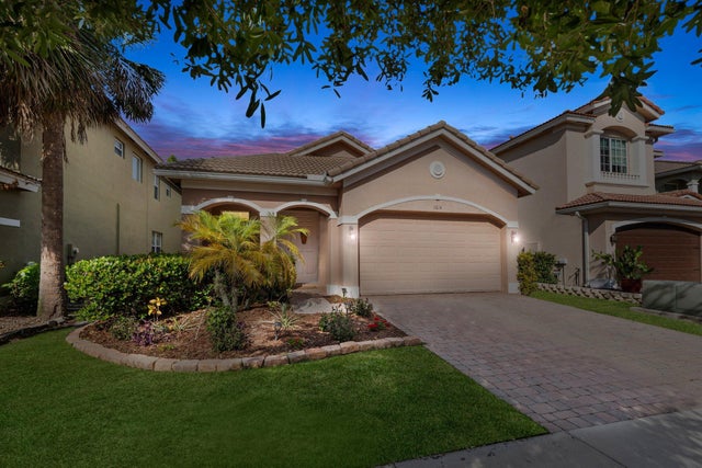 1 of 37 - 1014 Nw Leonardo Cir, Port Saint Lucie, FL