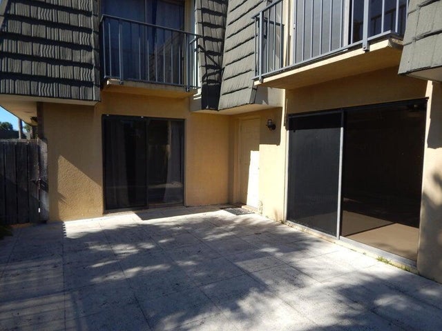 3 of 24 - 3721 37th Way, West Palm Beach, FL