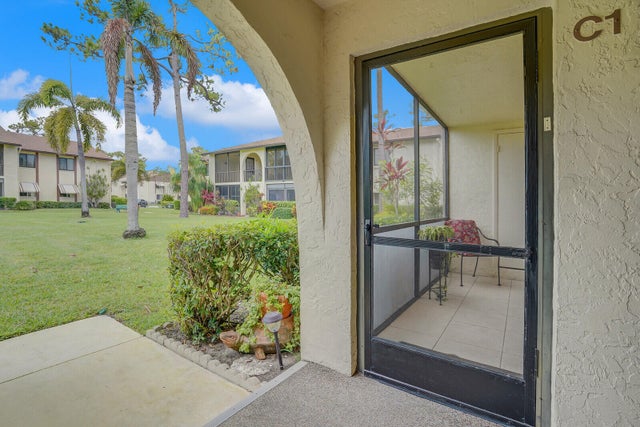 4 of 30 - 331 Knotty Pine Circle #c-1, Greenacres, FL