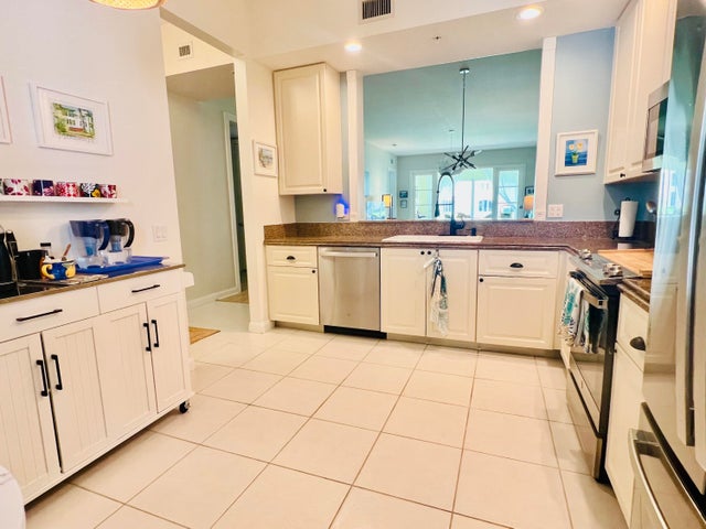 3 of 29 - 6 Harbour Isle Drive E #103, Fort Pierce, FL