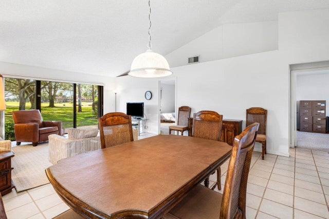 4 of 18 - 605 Club Drive, Palm Beach Gardens, FL