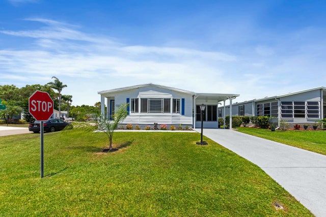 2 of 30 - 8529 Lidflower Court, Port Saint Lucie, FL