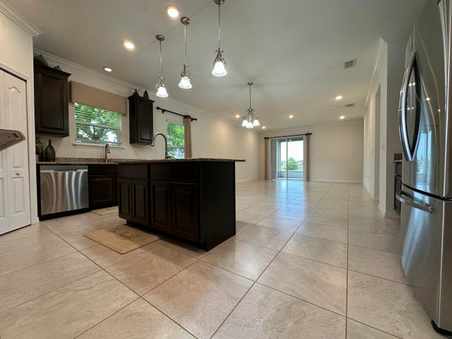 5 of 42 - 1517 Sw Bayshore Blvd, Port Saint Lucie, FL