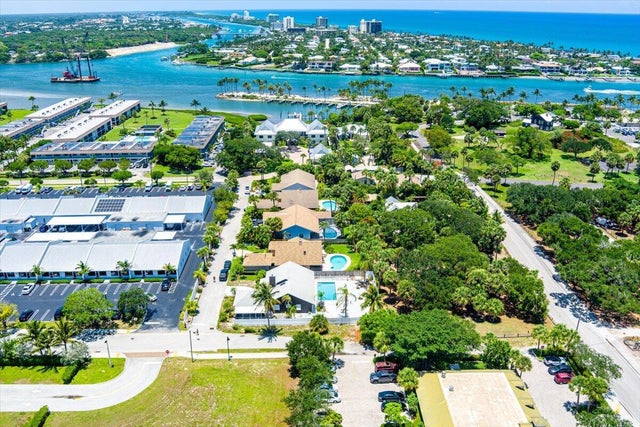 4 of 46 - 901 Sandy Oaks Drive, Jupiter, FL