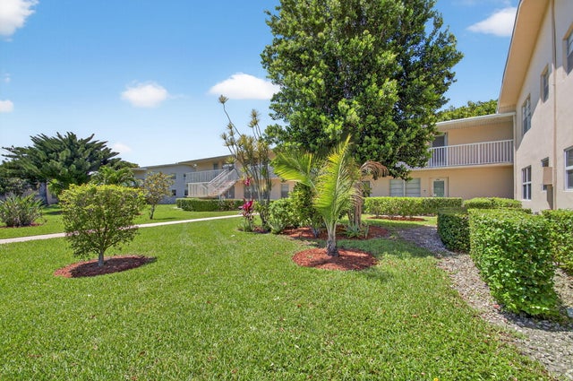 3 of 56 - 216 Dorchester J, West Palm Beach, FL