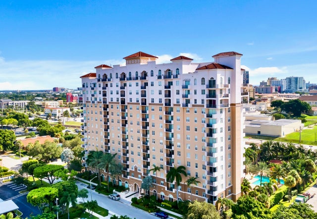1 of 32 - 616 Clearwater Park Road #812, West Palm Beach, FL