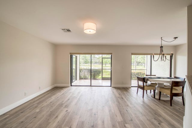 4 of 28 - 6 E Lexington Lane #c, Palm Beach Gardens, FL