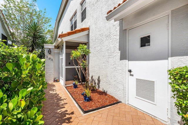 3 of 49 - 7685 Springwater Place #201, Boynton Beach, FL