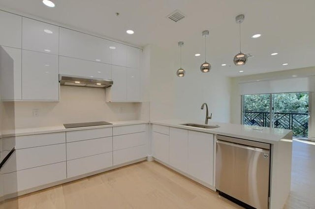 3 of 27 - 23 Nw 4th Av, Delray Beach, FL