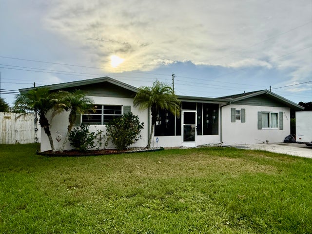 2 of 28 - 2503 Chesterfield Drive, Fort Pierce, FL