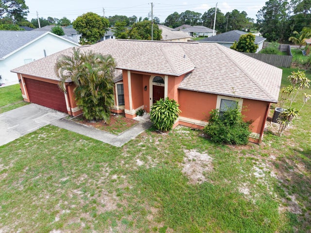 2 of 32 - 1352 Sw Halford Av, Port Saint Lucie, FL