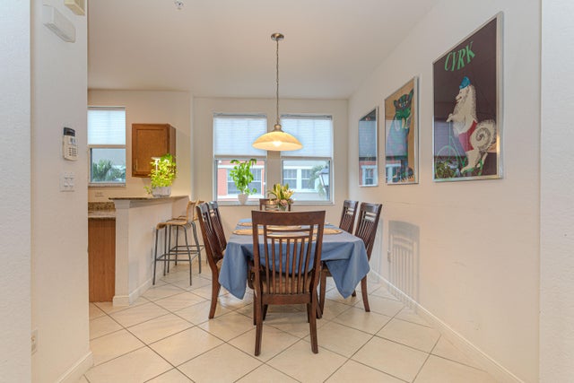 5 of 38 - 433 Amador Lane #1, West Palm Beach, FL