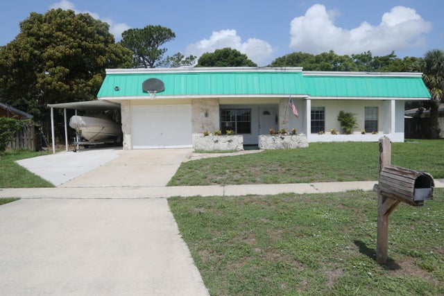 2 of 53 - 864 Se Tierra Ct, Port Saint Lucie, FL