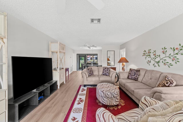 4 of 28 - 4858 Equestrian Rd #b, Boynton Beach, FL