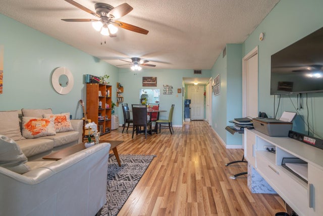 7300 Nw 5th Place #203, Margate