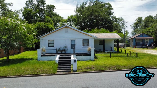 1 of 11 - 4235 Clay Street, Marianna, FL