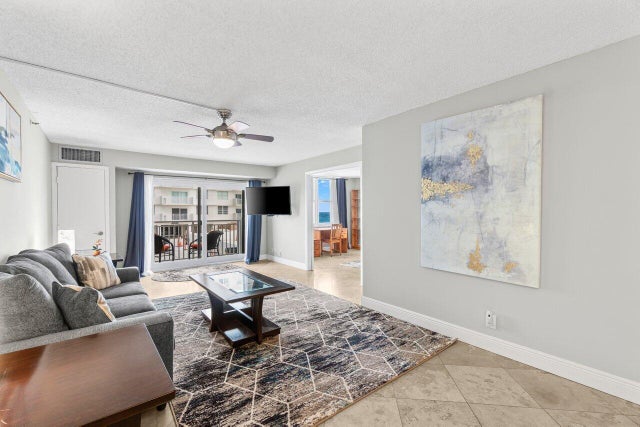 3 of 37 - 4511 S Ocean Blvd #106, Highland Beach, FL