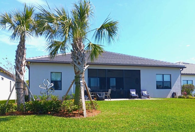 5 of 39 - 410 Se Vallarta Drive, Port Saint Lucie, FL