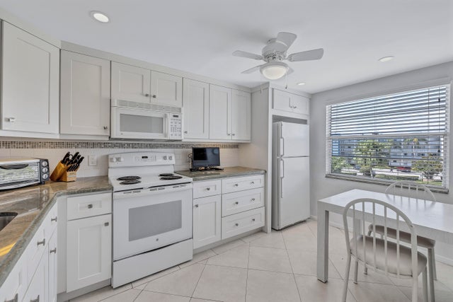 4 of 47 - 3001 Lincoln A #3001, Boca Raton, FL