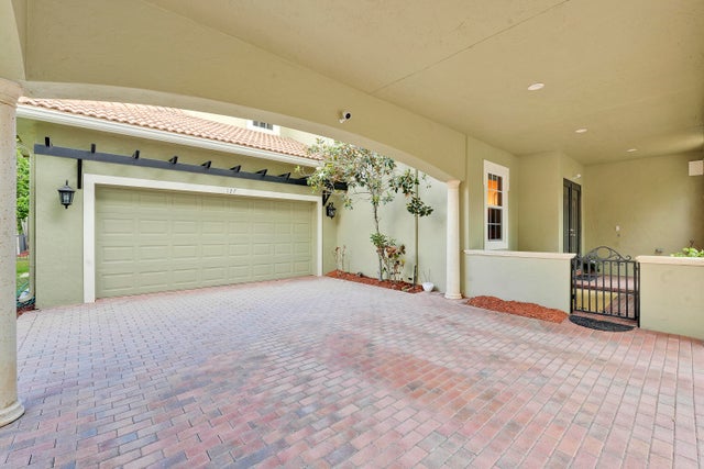 5 of 77 - 127 Via Castilla, Jupiter, FL
