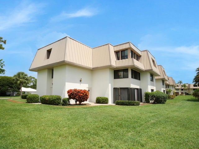 1 of 27 - 1800 Se St. Lucie Boulevard #12-102, Stuart, FL